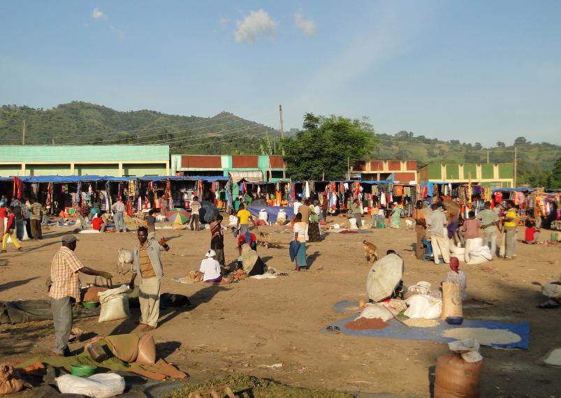 Omo Valley travel: culture with respect